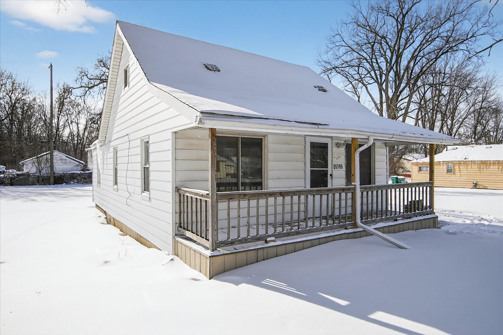 04-35799-Park-Pl-Romulus-MI-48174-WindowStill