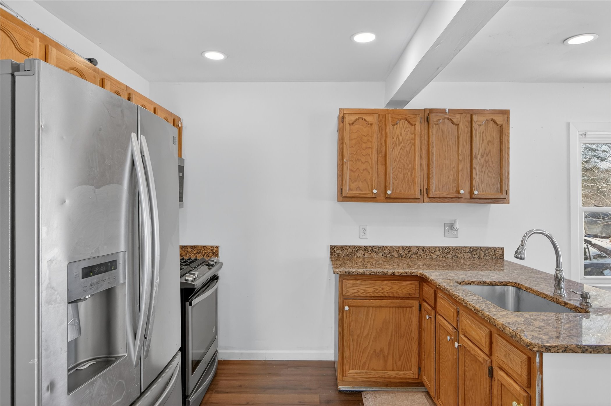 16-35799-Park-Pl-Romulus-MI-48174-WindowStill