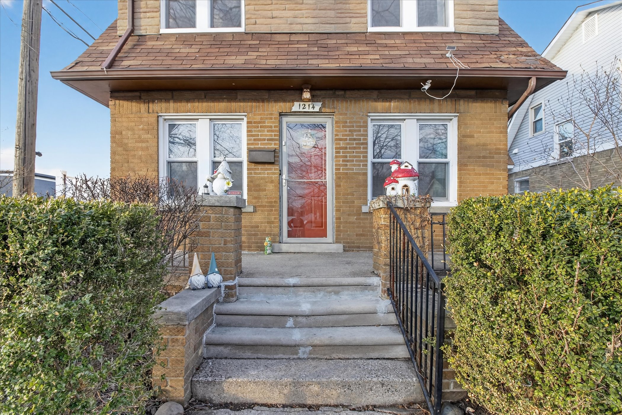 05-1214-Lincoln-Ave-Lincoln-Park-MI-48146-WindowStill