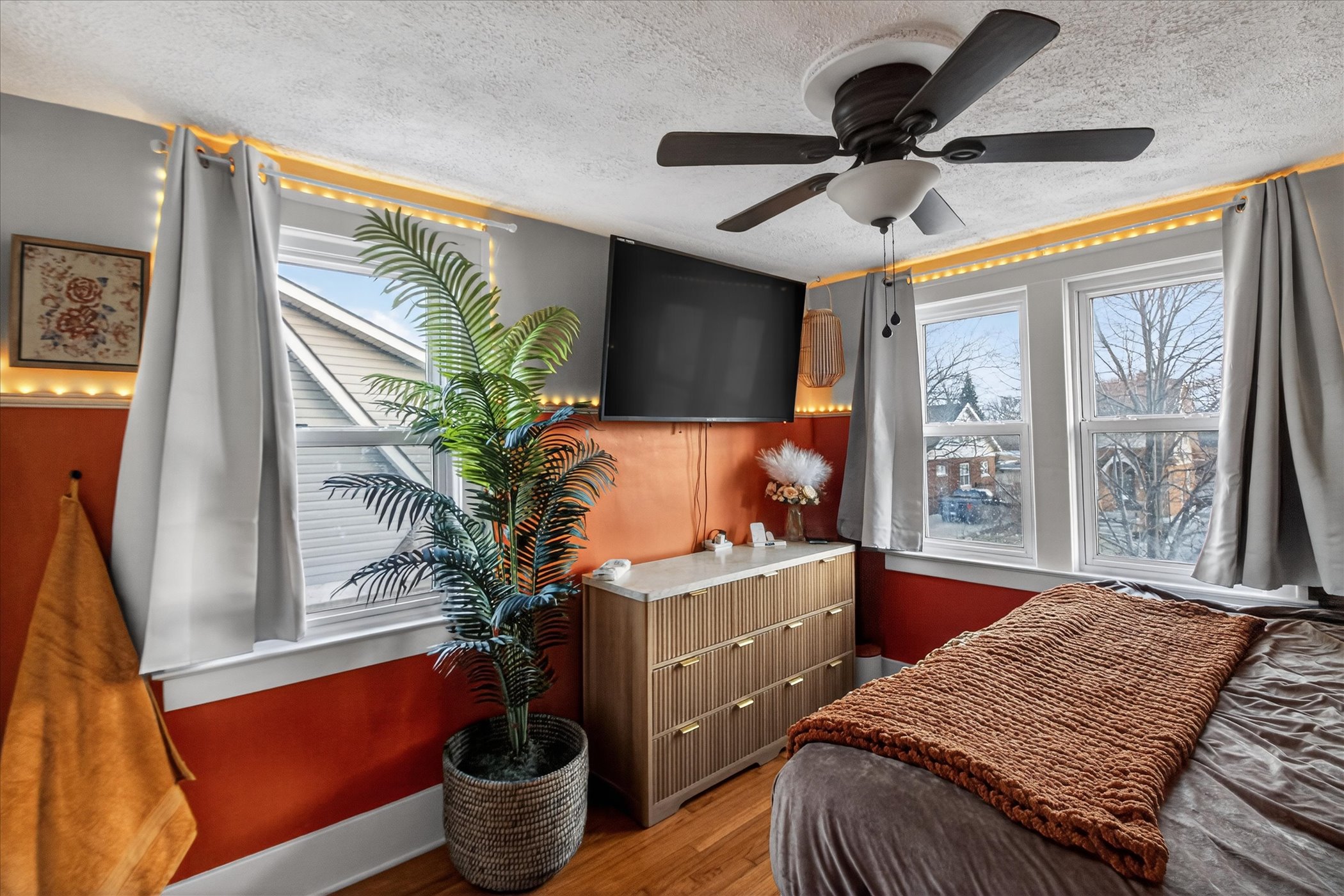 19-1214-Lincoln-Ave-Lincoln-Park-MI-48146-WindowStill