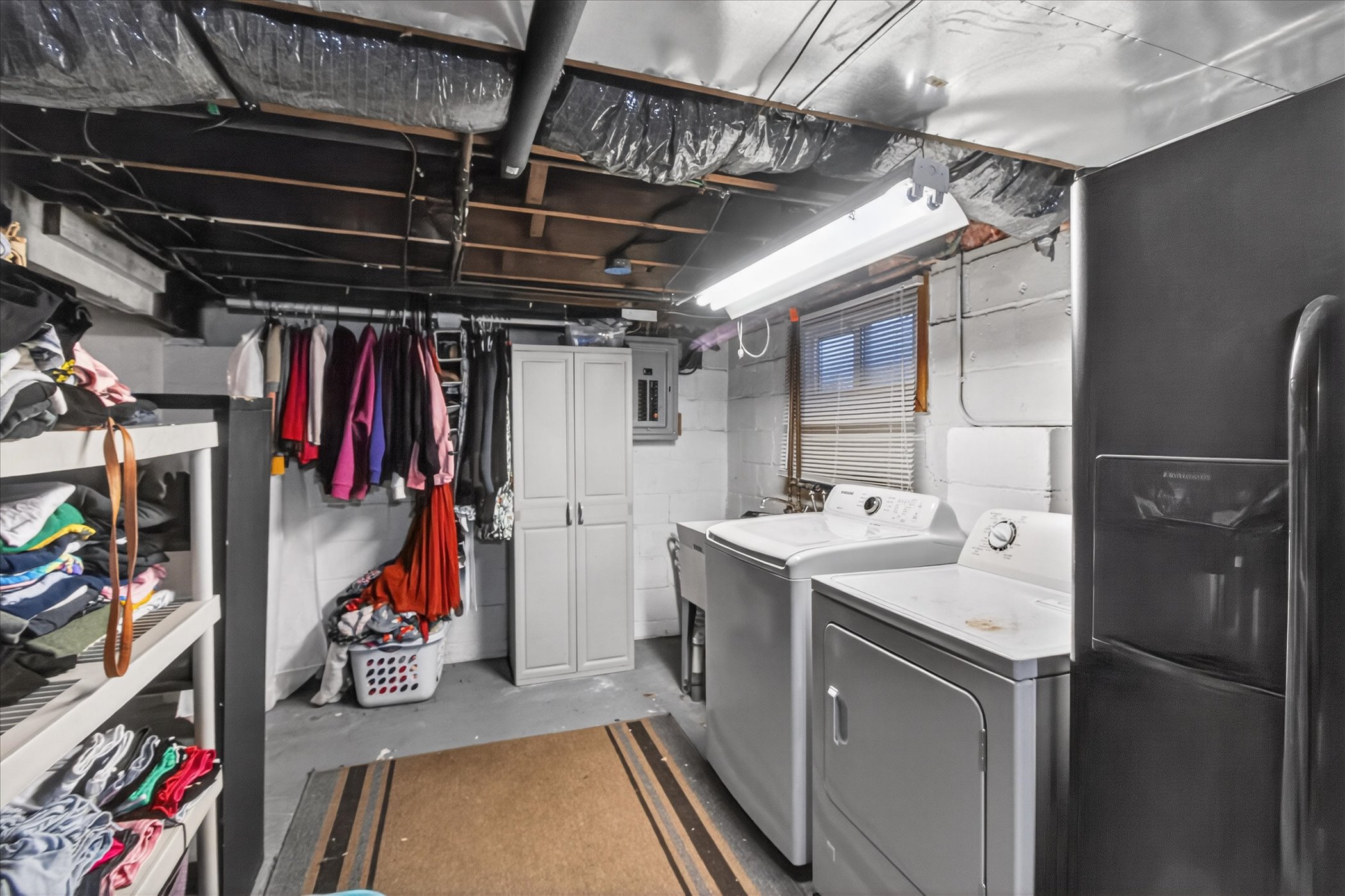 32-1214-Lincoln-Ave-Lincoln-Park-MI-48146-WindowStill