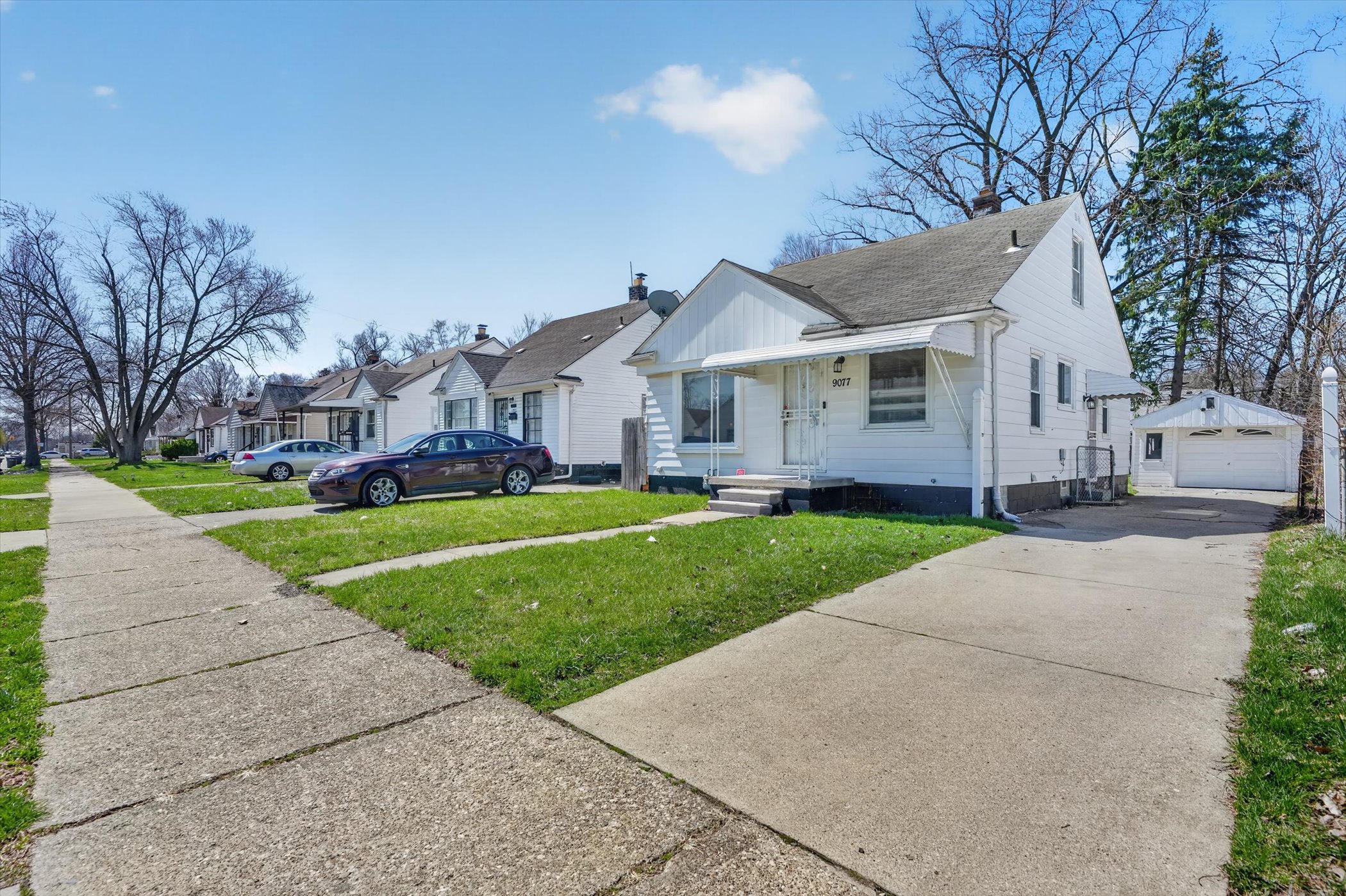 05-9077-Fielding-St-Detroit-Windowstill