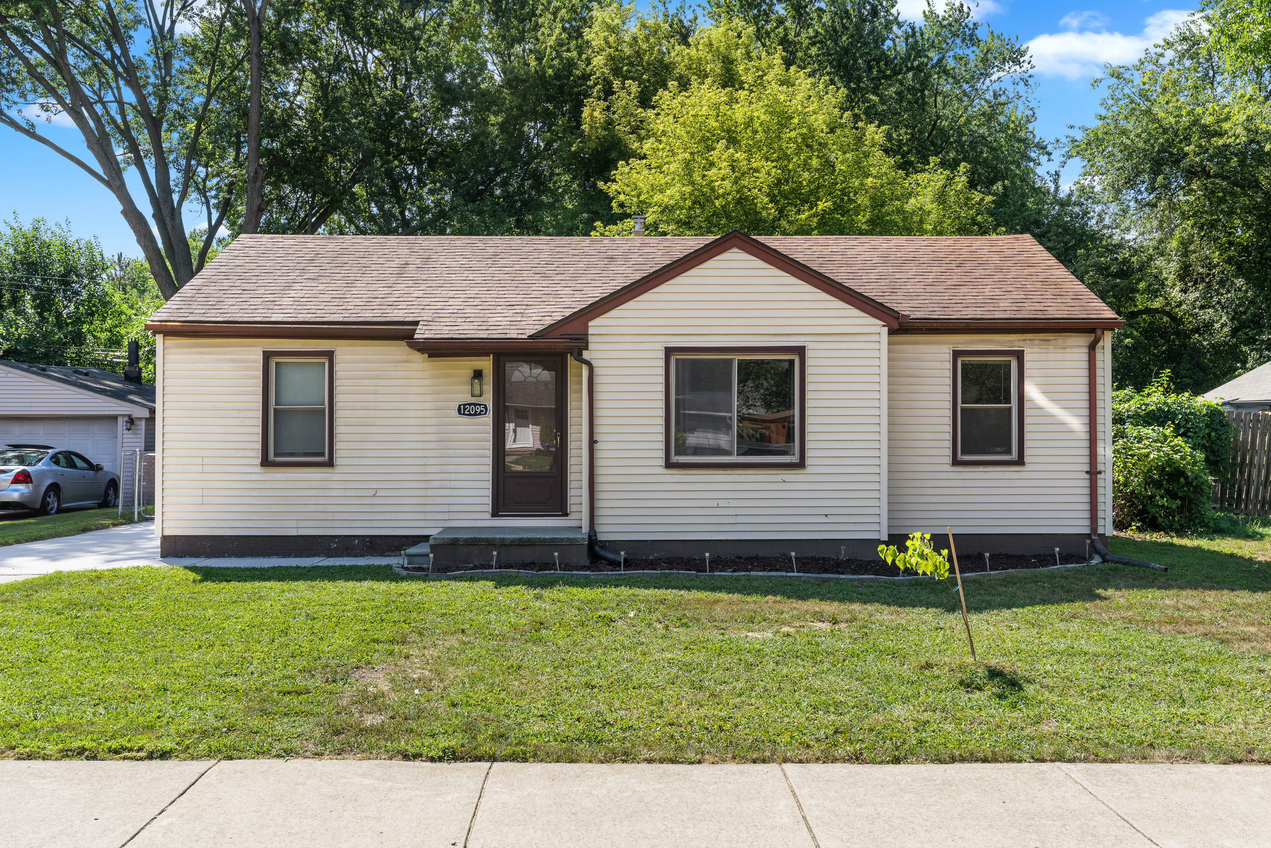 12095 kinloch st_001
