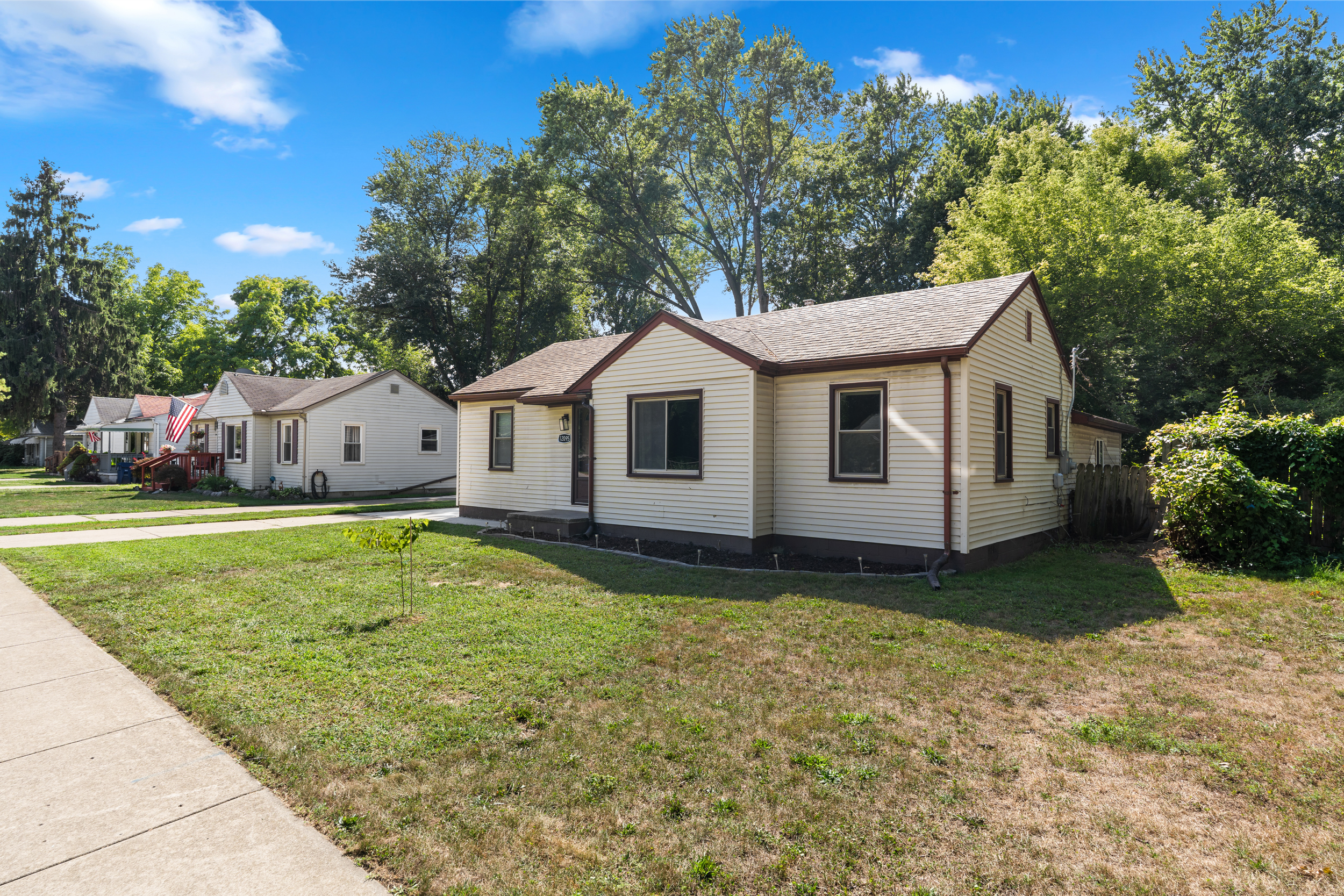 12095 kinloch st_003
