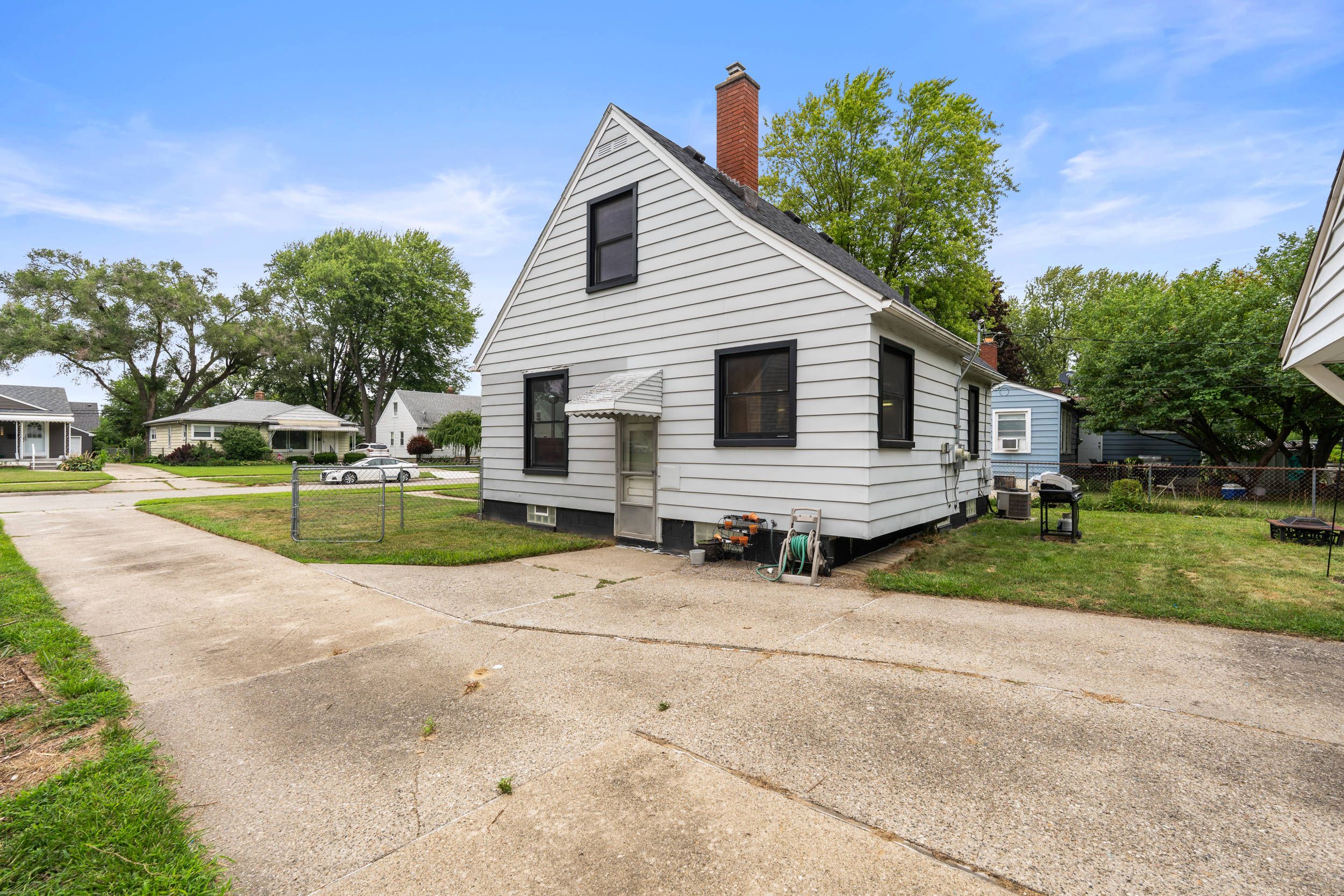 12924 norborne ave_028
