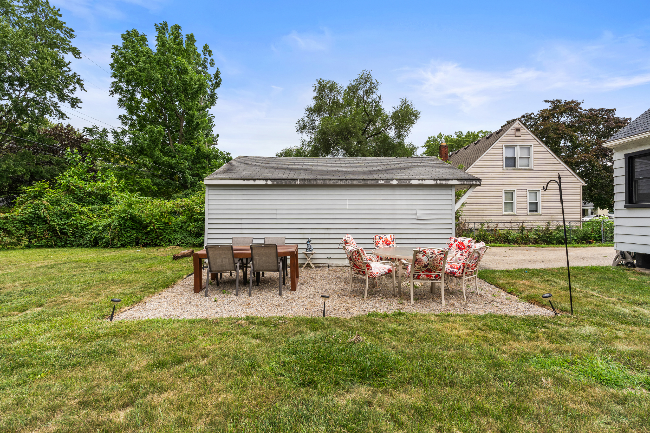 12924 norborne ave_030