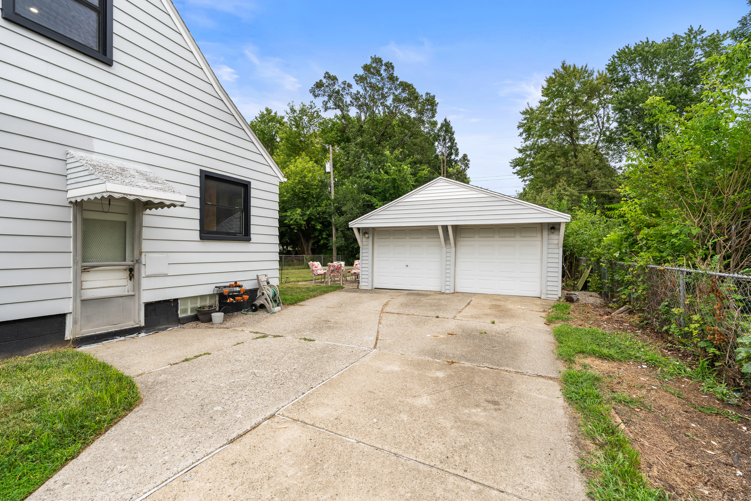12924 norborne ave_032