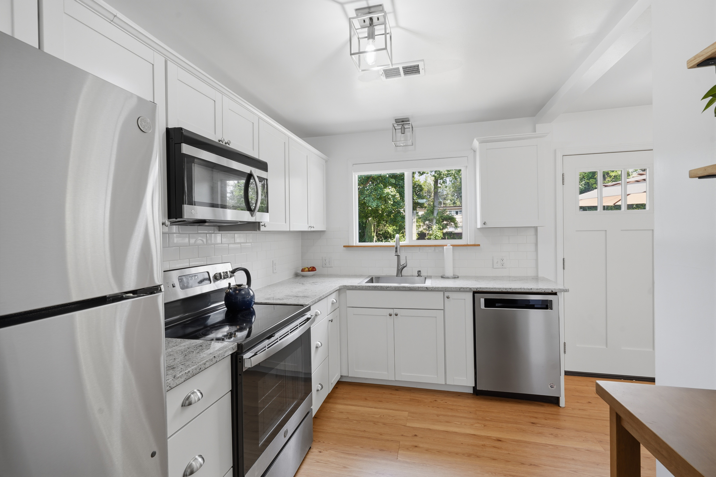 25566 dunbar st-12