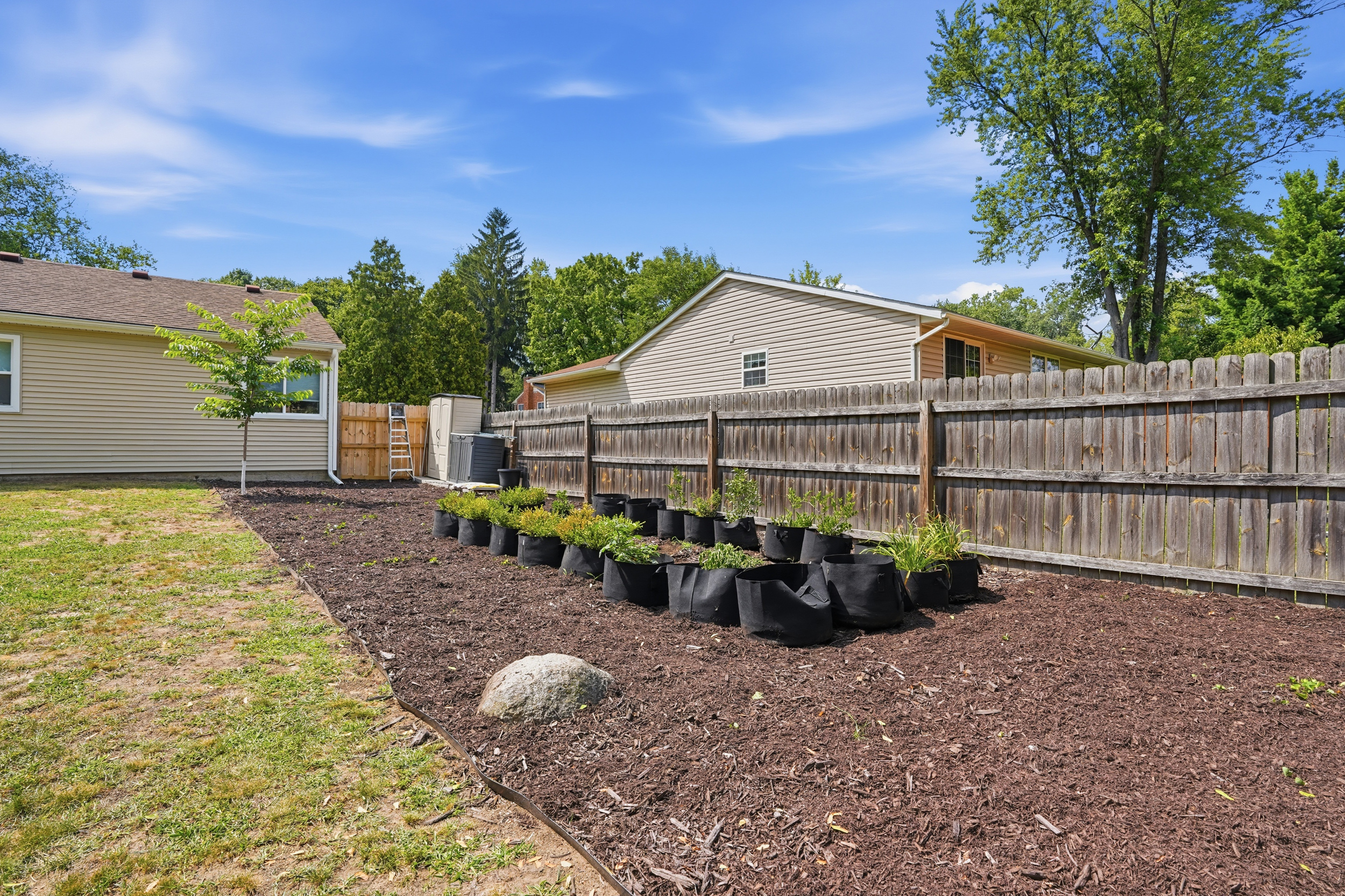 25566 dunbar st-30