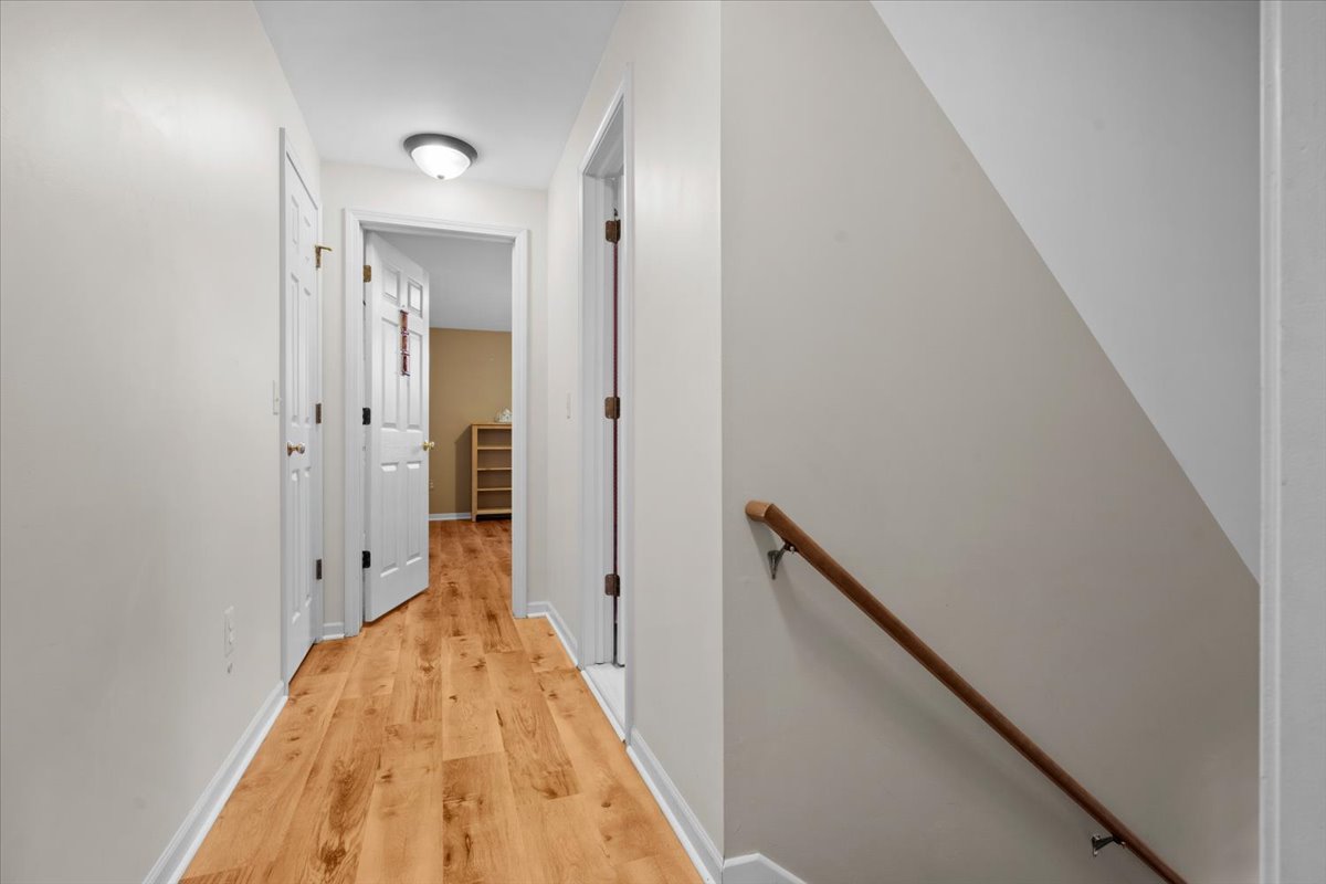 13-2607 Ardmore Ave-13