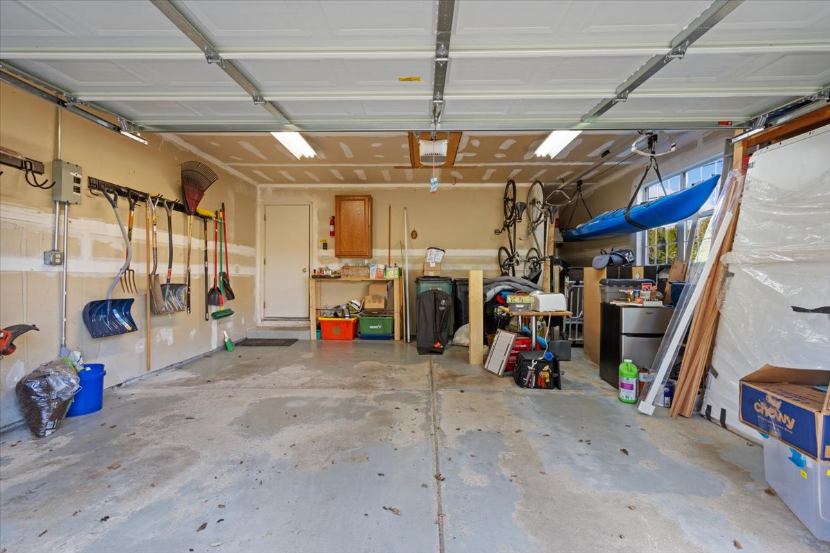 29-2607 Ardmore Ave-29