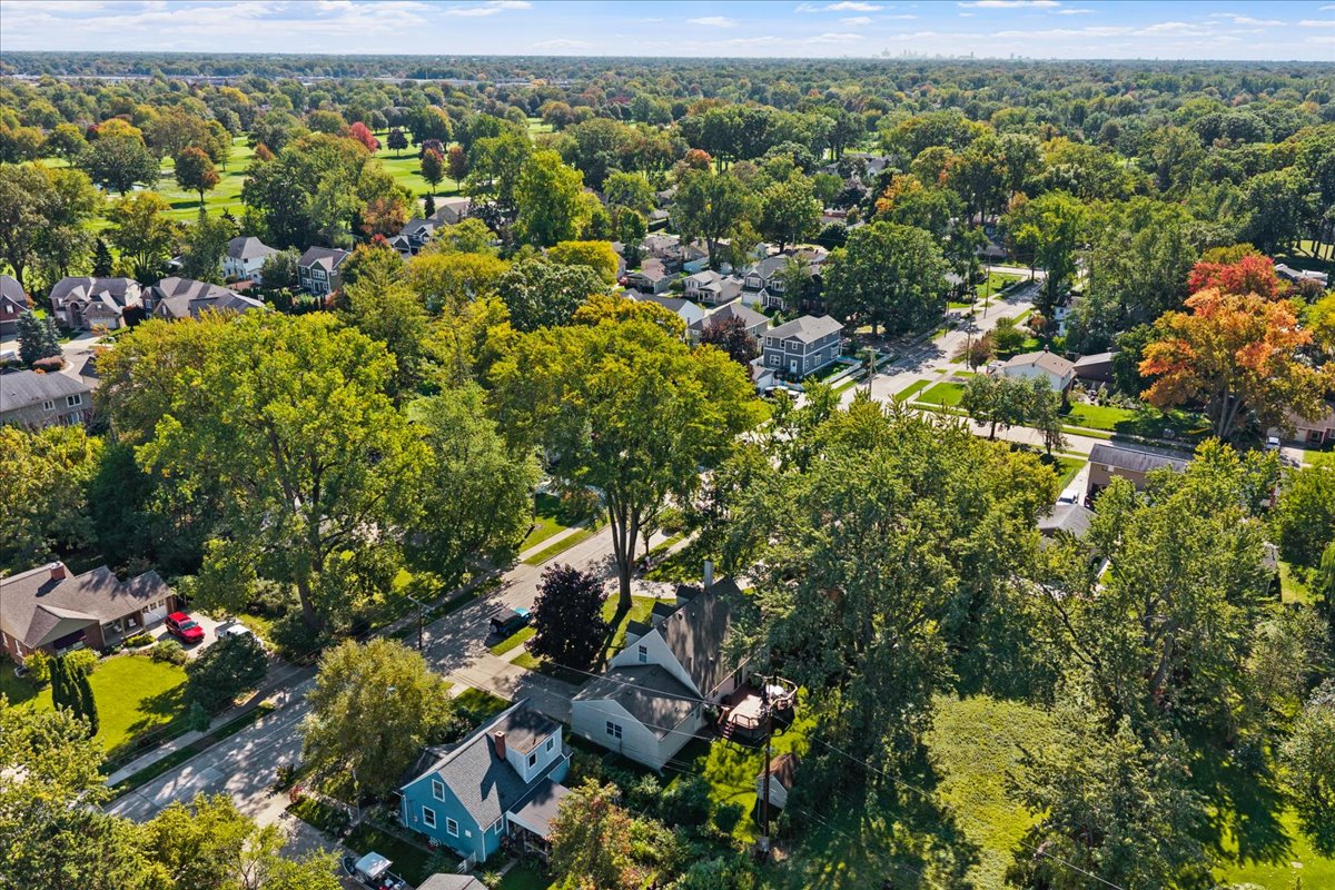 37-2607 Ardmore Ave-37